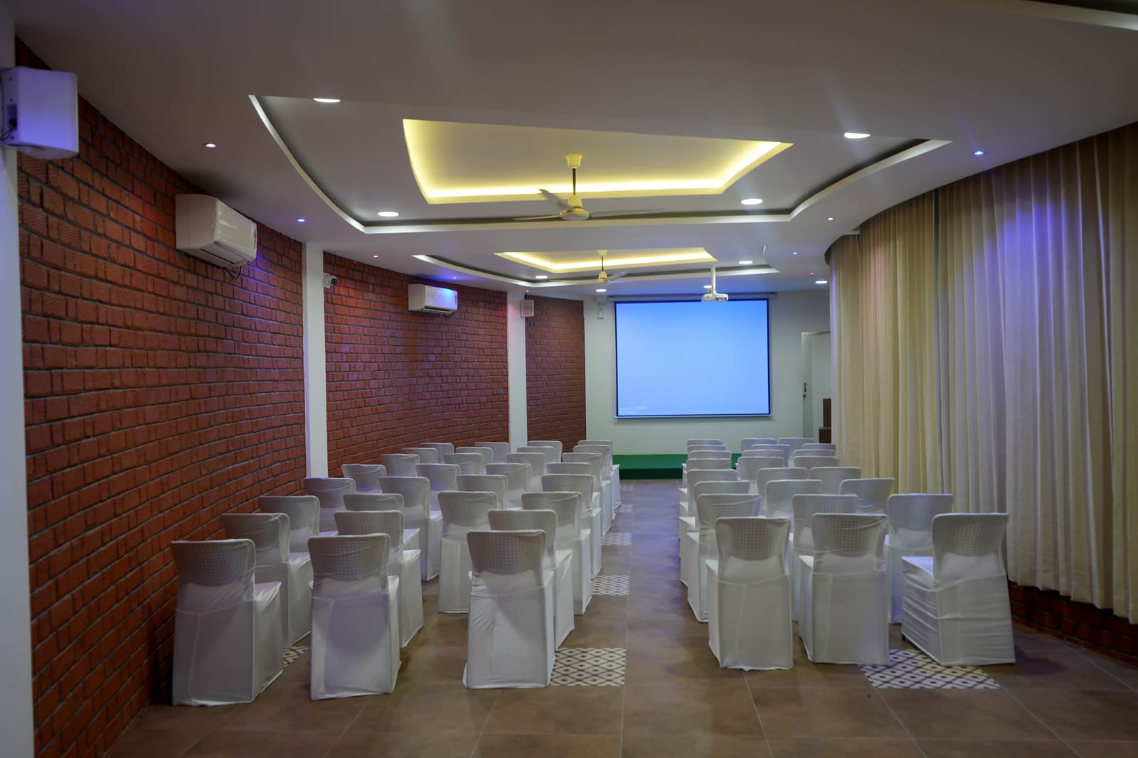 Meeting Hall - photo 2